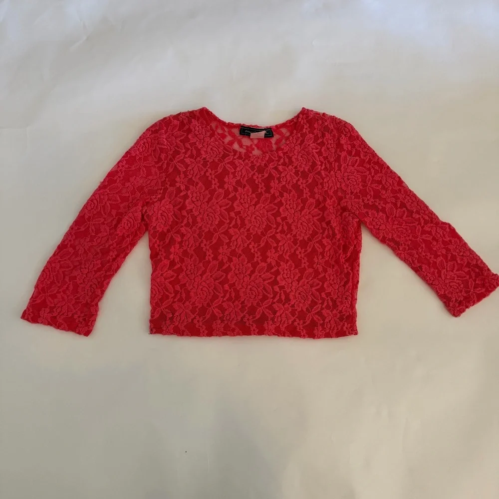 Elegant Lace Long Sleeve Crop Top